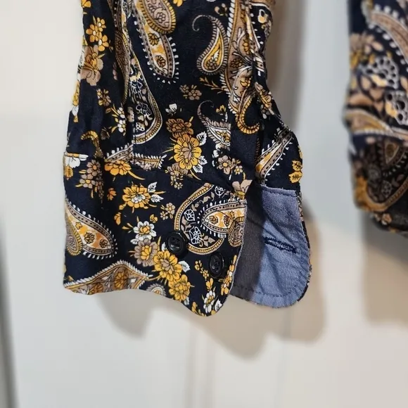 CONSEQUENCE Slim fit size small men Paisley shirt.