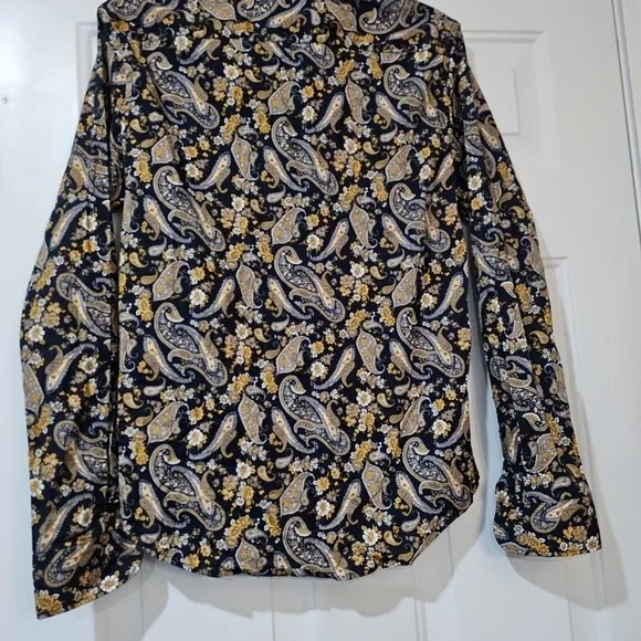 CONSEQUENCE Slim fit size small men Paisley shirt.