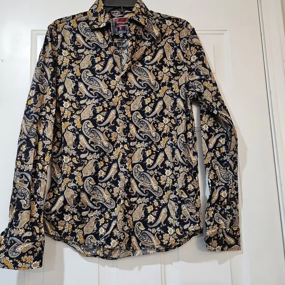 CONSEQUENCE Slim fit size small men Paisley shirt.