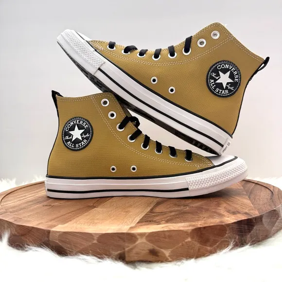 Converse Chuck Taylor All Star Hi Leather Size Men's 7.5 Women's 9.5 Dunes/Cape