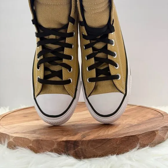 Converse Chuck Taylor All Star Hi Leather Size Men's 7.5 Women's 9.5 Dunes/Cape