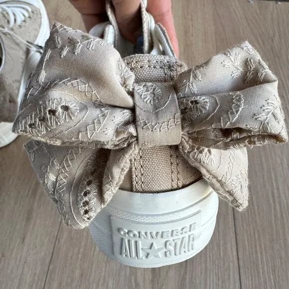 ⭐Converse Chuck Taylor All Star Lift Bow Women's Shoes Sz 8 Embroidered A10246C⭐