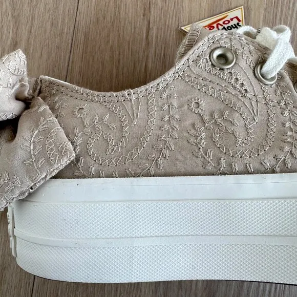 ⭐Converse Chuck Taylor All Star Lift Bow Women's Shoes Sz 8 Embroidered A10246C⭐