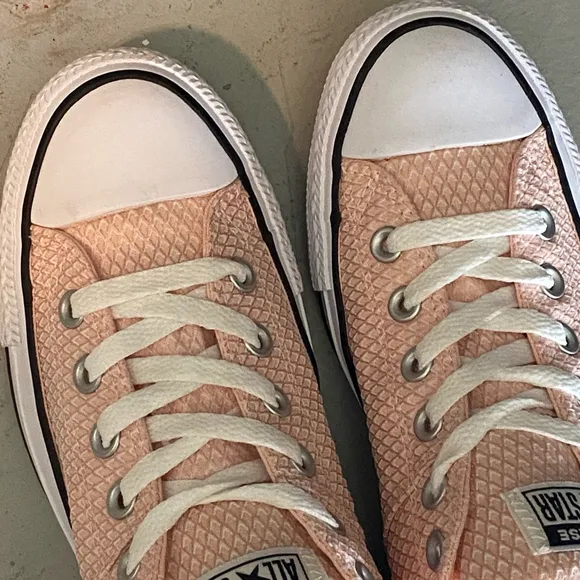 Converse Chuck Taylor Madison Women's Sneakers 555860f (Original) USW8