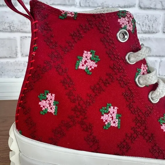 ⭐Converse Run Star Hike Platform 10 Women's Shoes Embroidered Floral Red A14885C
