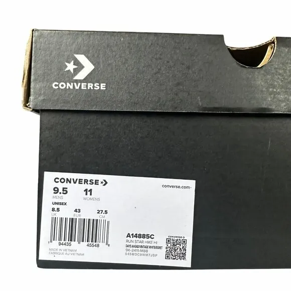 ⭐Converse Run Star Hike Platform 11 Women's Shoes Embroidered Floral Red A14885C