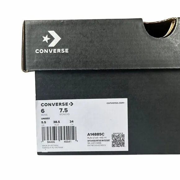 ⭐Converse Run Star Hike Platform 7.5 Women Shoes Embroidered Floral Red A14885C