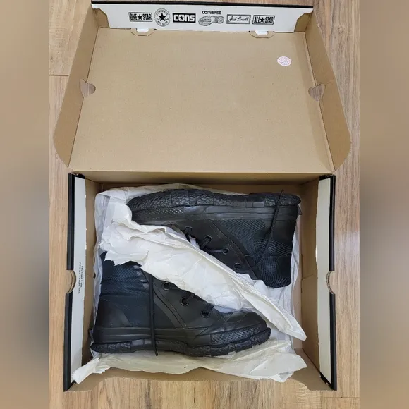 CONVERSE UNISEX CHUCK TAYLOR MC18 GORETEX BOOTS SIZE Men's 6,Women's 8, black