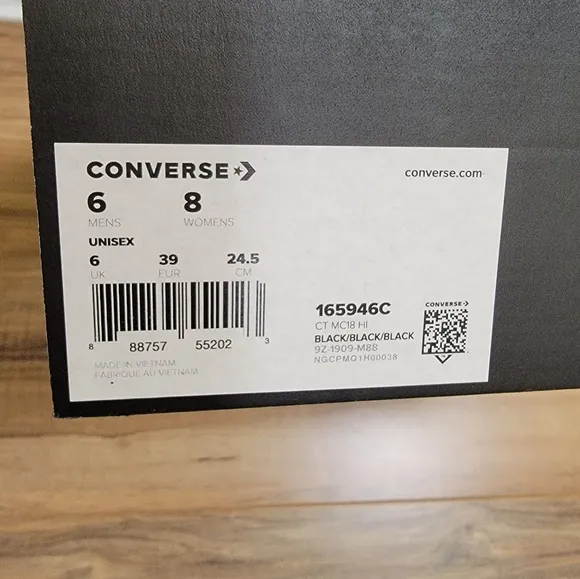 CONVERSE UNISEX CHUCK TAYLOR MC18 GORETEX BOOTS SIZE Men's 6,Women's 8, black