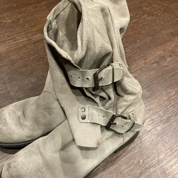 Coolway Alida Chunky Motto Boho Boots with Buckles  Light  Brown Suede…