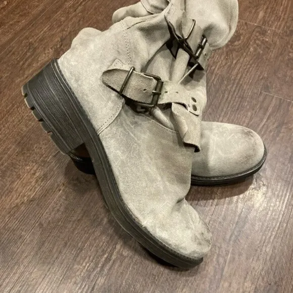 Coolway Alida Chunky Motto Boho Boots with Buckles  Light  Brown Suede…