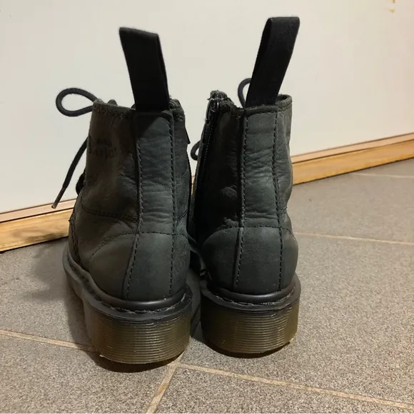 COPY - Dr Martens Leather Mid Combat Boots