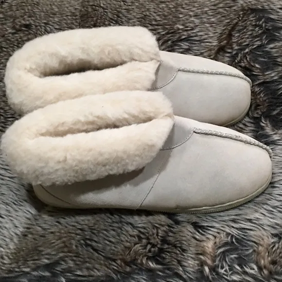 Cozie Steps Australian Sheepskin Slippers *Size M11\W12* NWOT