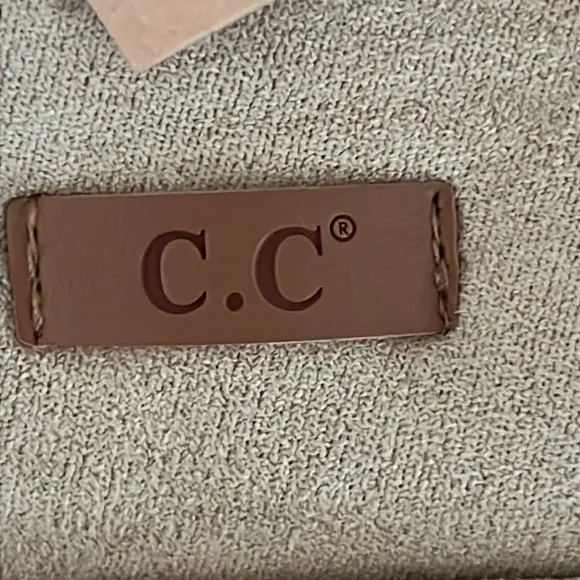 Cozy Tan c.c Slippers with Bow🎊