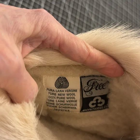 Cream Fur Lined Winter Boots. vintage 1980s