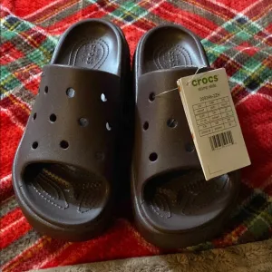 CROCS Brown Slippers with Classic Design and Ventilation