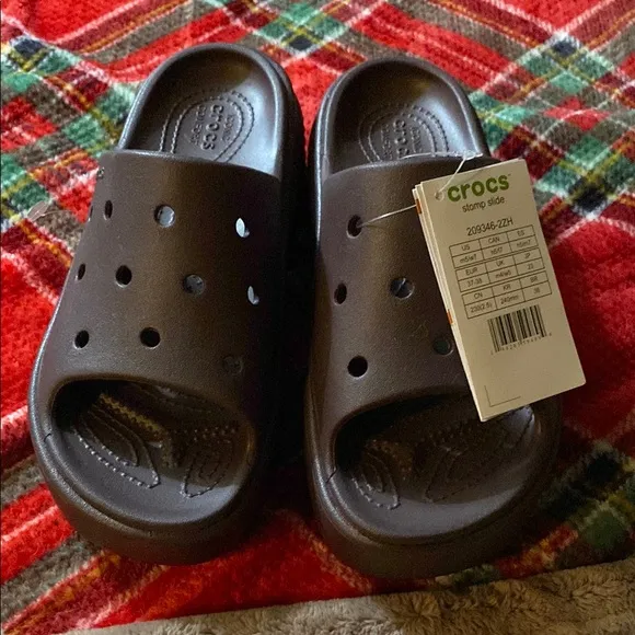 CROCS Brown Slippers with Classic Design and Ventilation