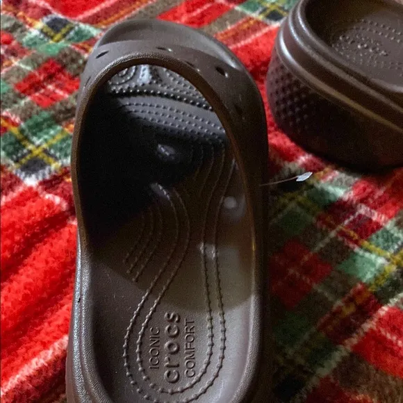 CROCS Brown Slippers with Classic Design and Ventilation