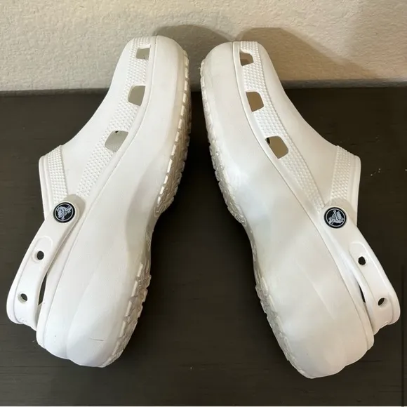 Crocs Classic Platform Clog White Size 11 TrendyComfortable Elevated Shoes