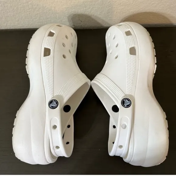 Crocs Classic Platform Clog White Size 11 TrendyComfortable Elevated Shoes