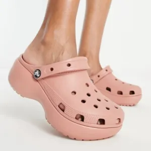 Crocs Classic Platform Clogs in Pale Blush Pink women’s size 8