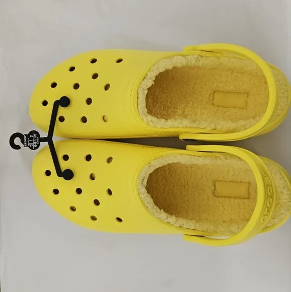 Crocs Classic Sherpa Lined Clogs in Lemon Yellow Size 13 NWT