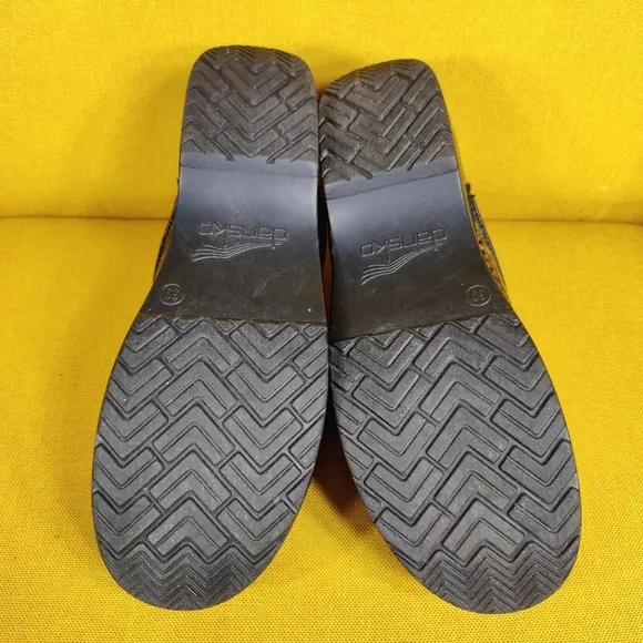 Dansko Clogs Black Silver Leopard Print Patent Leather Women's Shoes Size 8.5-9