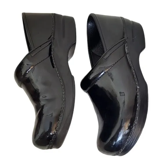 Dansko Professional Nurse's Shoes  Black Patent 9.5-10