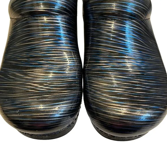 Dansko Professional Wavy Stripes Patent Clog