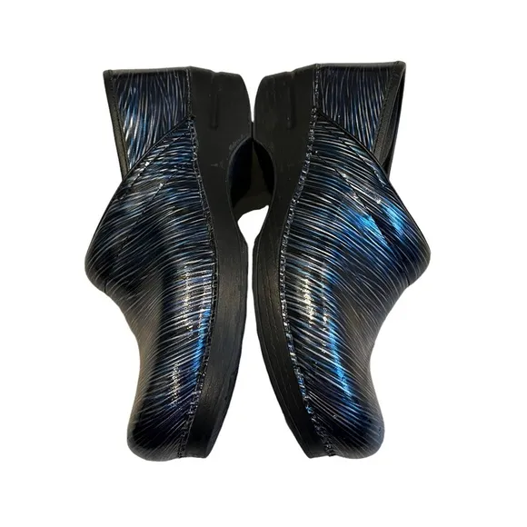 Dansko Professional Wavy Stripes Patent Clog