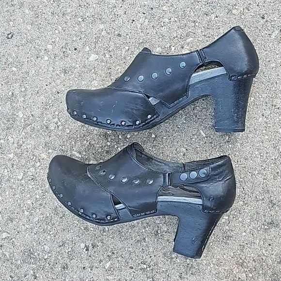 Dansko Ryder Clogs Black Leather Studded Block Heel Shoes Womens 41 US 10.5-11