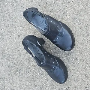 Dansko Ryder Clogs Black Leather Studded Block Heel Shoes Womens 41 US 10.5-11