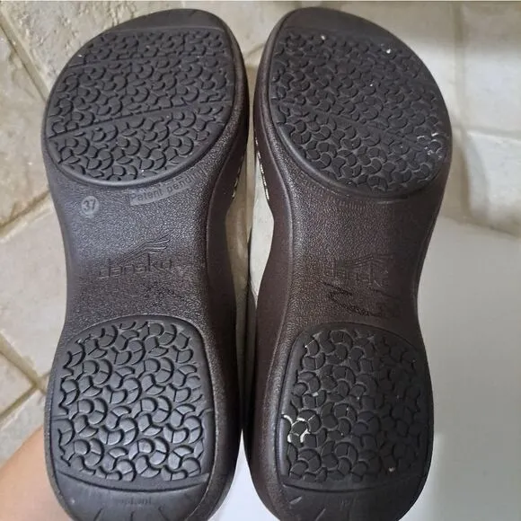 Dansko Slip-on Gray Suede shoes size 6.5/ 7