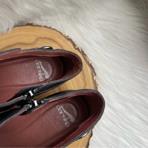 Dansko waterproof leather Perry ankle boots