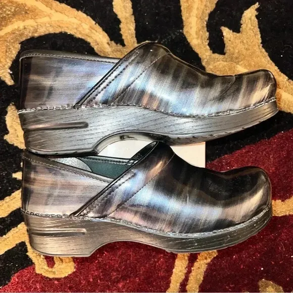 Dansko Women’s Clogs Shoes Mules Black Patent Leather Silver Copper Stripes 41