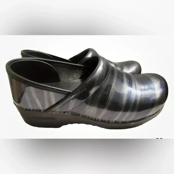 Dansko Women’s Clogs Shoes Mules Black Patent Leather Silver Copper Stripes 41