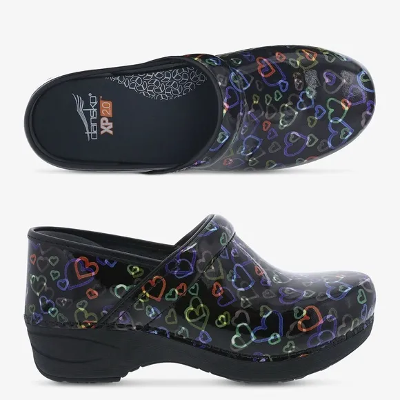 Dansko XP 2.0 Floating Hearts Clogs Size 38 = US 7.5/8