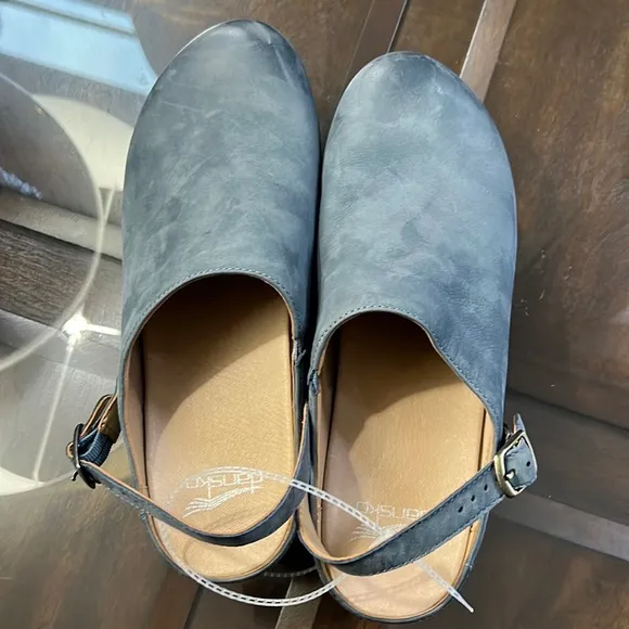 DanskoBerry Leather Buckle Strap Detail Block Heel Clogs