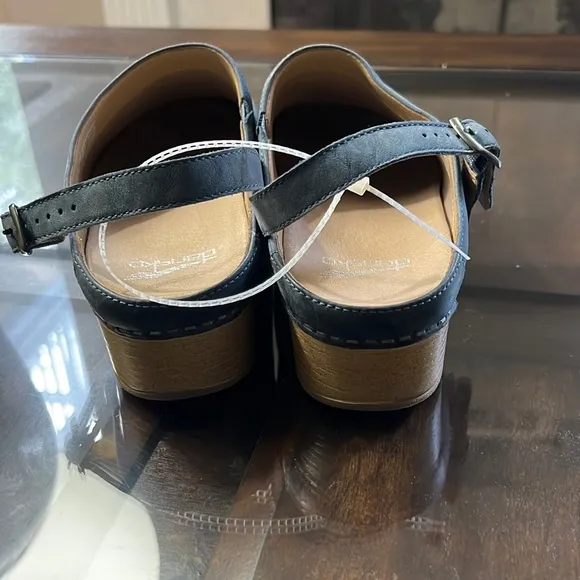 DanskoBerry Leather Buckle Strap Detail Block Heel Clogs