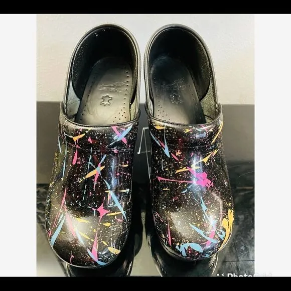 Dansko Professional BLK Pt Colorful Clogs WMS 40