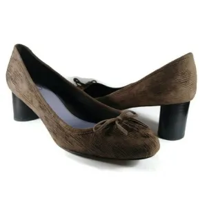 DELMAN Chunky Heel Textured Pumps Bow Sculpted Stacked Block Earthy Brown 8.5