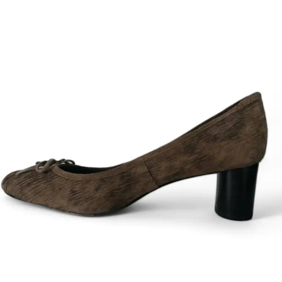 DELMAN Chunky Heel Textured Pumps Bow Sculpted Stacked Block Earthy Brown 8.5