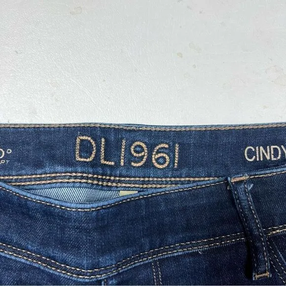 DL1961 | Maternity Slim Bootcut Jeans