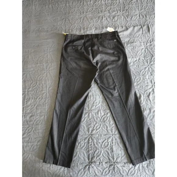 Dockers Men's Slim Fit Dress Pants - Size 34 - Black