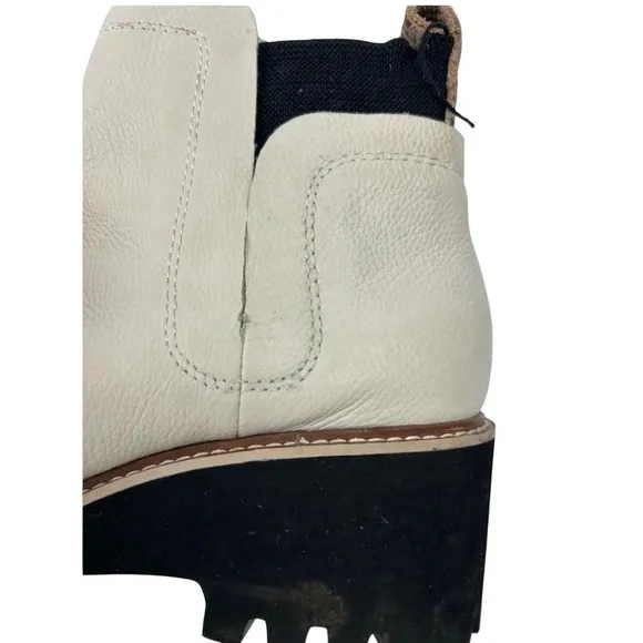 Dolce Vita ivory leather Huey H2O boots. Waterproof w/ lug heels. Sz 10