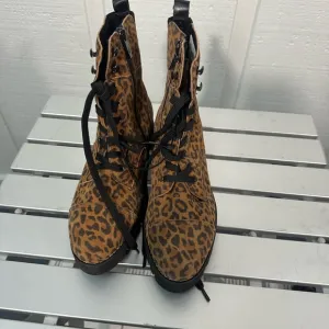 Donald Pliner Cheetah Print Lace Up Boots Size 7.5 NWOT