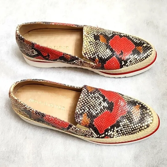Donald Pliner Finni Slip-on Leather Chili Snake Print Casual shoes (w 7.5)