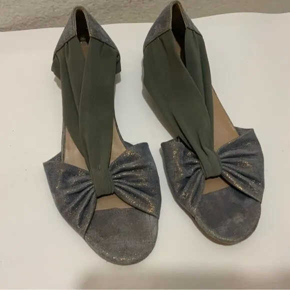 Donald Pliner - ladies Gray  fancy sparkling flat shoes w fabric cross strap 8