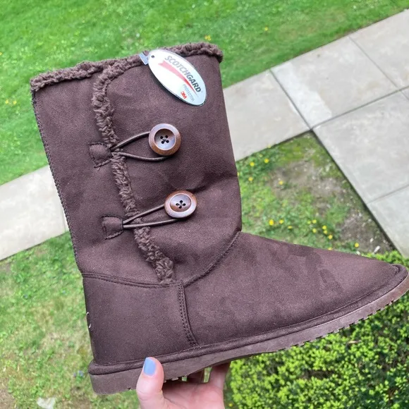 Dr. Comfort Tonya Women's Chocolate Brown Button Detail Boots Slippers