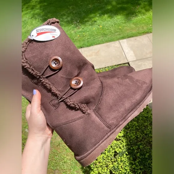 Dr. Comfort Tonya Women's Chocolate Brown Button Detail Boots Slippers